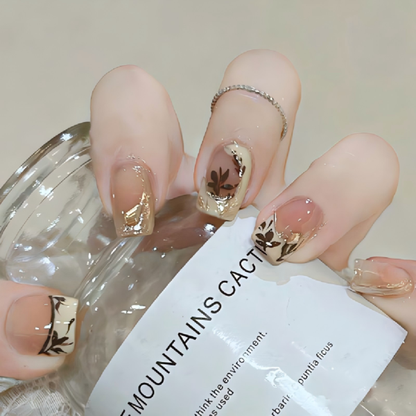 Finished Press-on Nails, Stylish Minimalist
