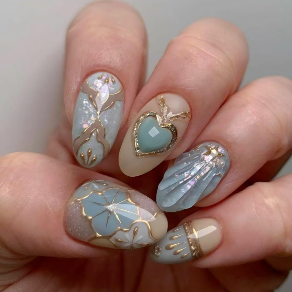 Gold Veined Rhinestone Finished Nail Tips